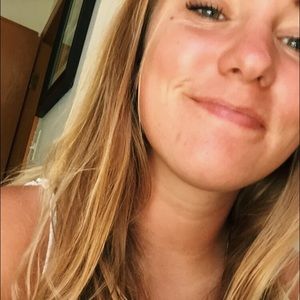 Meet your Posher, Eme